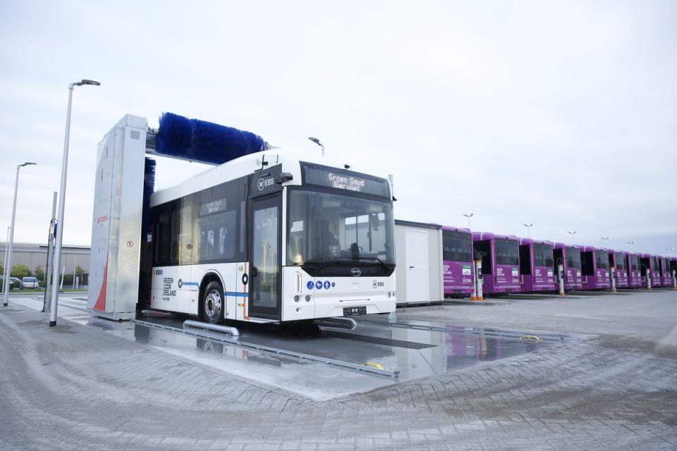 Bus